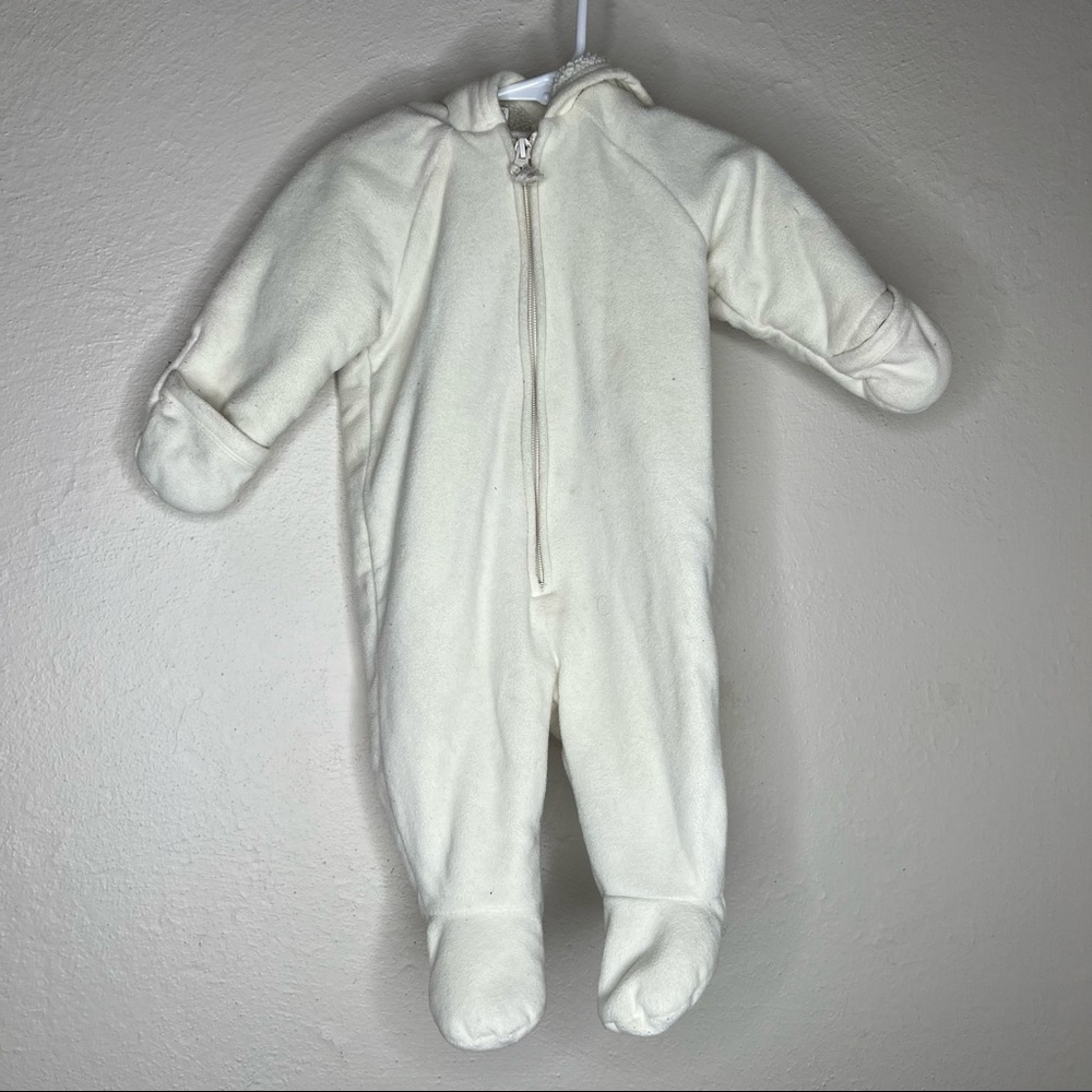 Old Navy Cream Cozy Fleece bear outfit 3-6 months